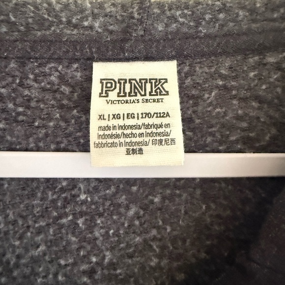 PINK Victoria's Secret Black V-Neck Sweater - Picture 2 of 8